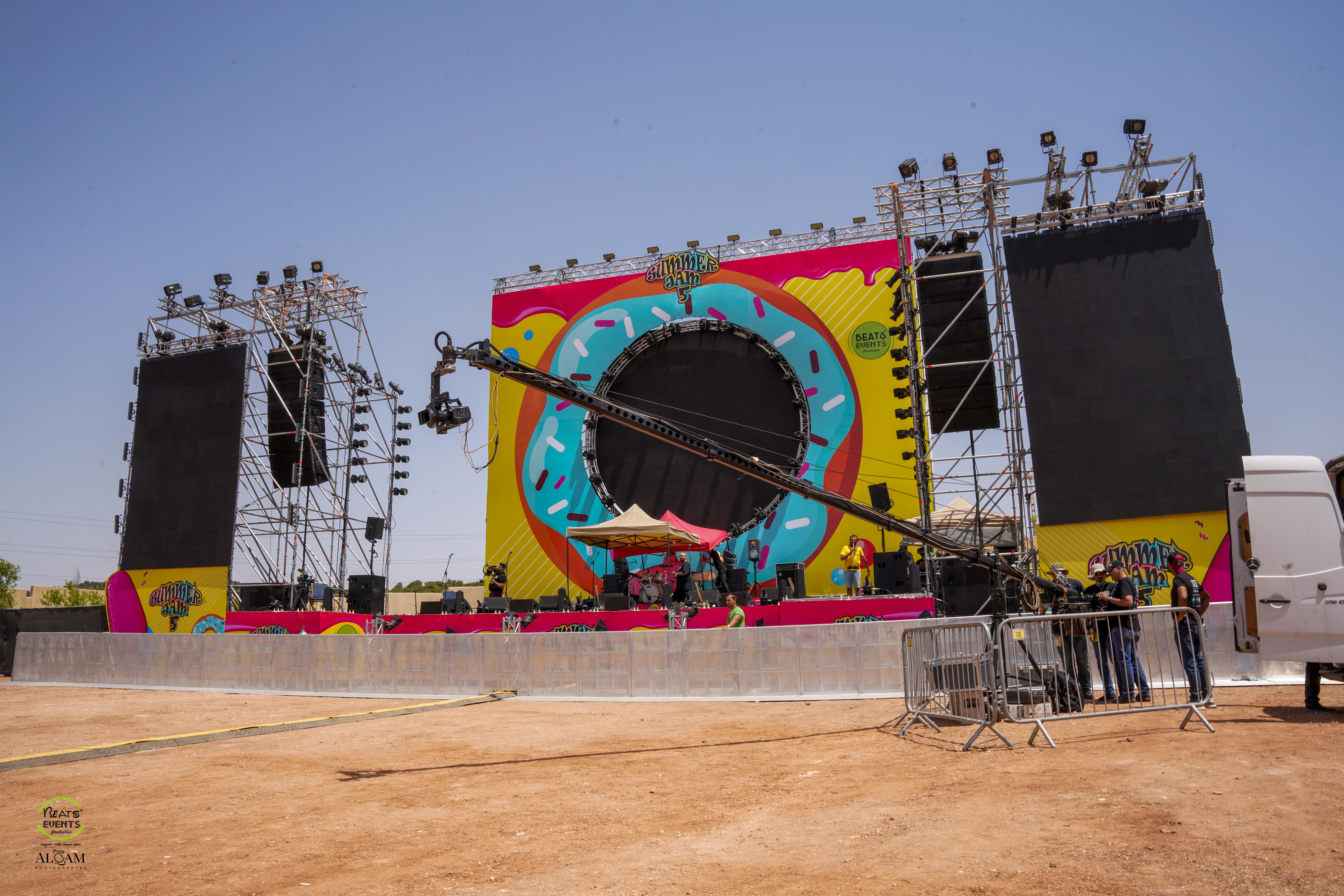 Octopus stage daylight